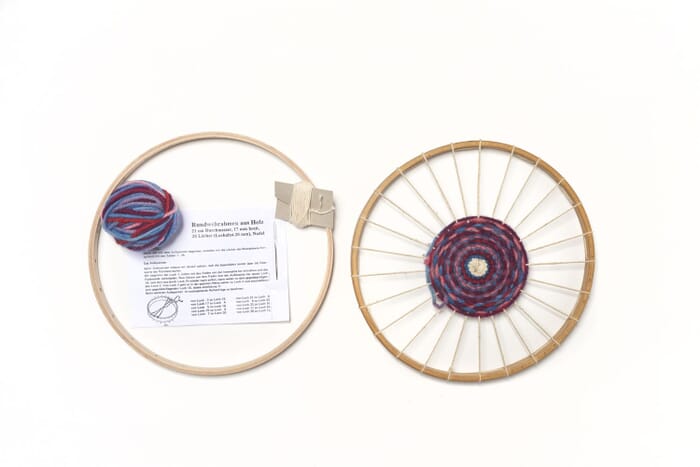 Round Weaving Frame with Wool