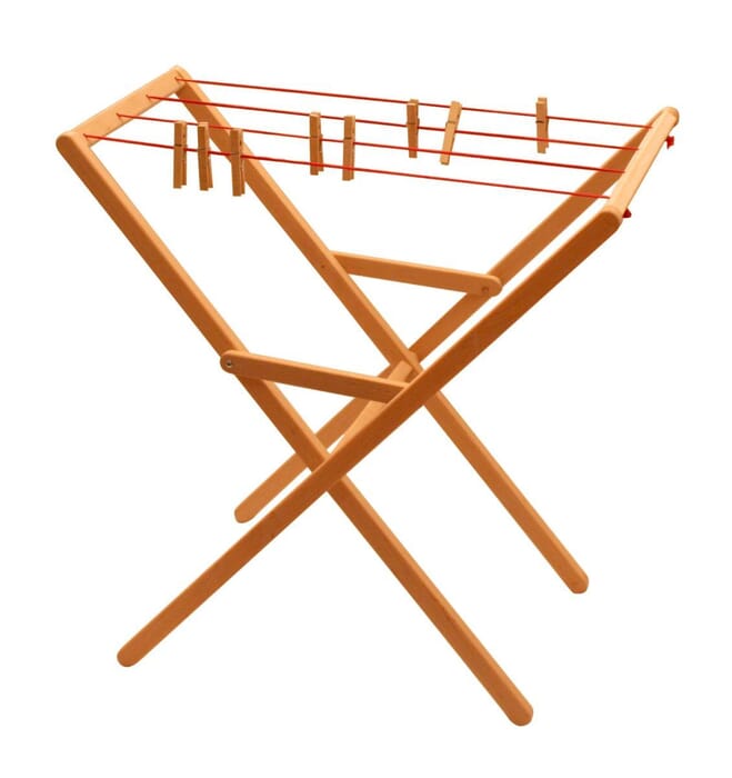 Clothes horse with brackets