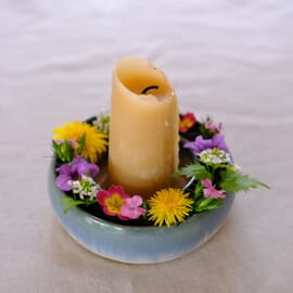 Flower ring with candle holder