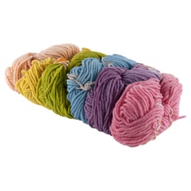 Knitting wool in pastel shades