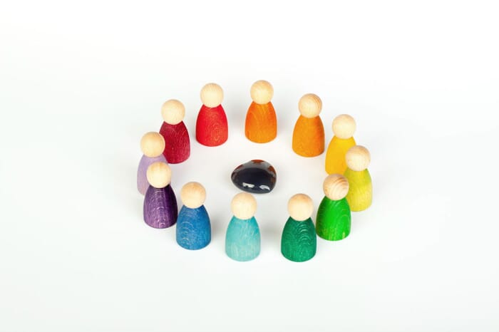 Grapat wooden toy 12 children, rainbow