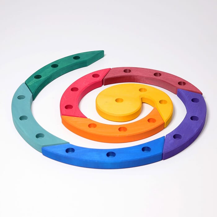 Espiral de cumpleaños de Grimms de colores colorido